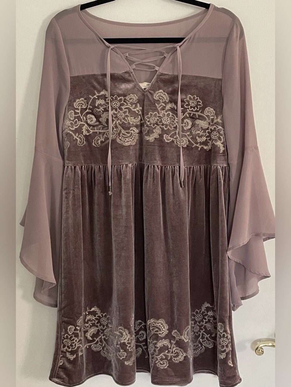 entro Boho Mauve Velvet Embroidered Long Sleeve Dress